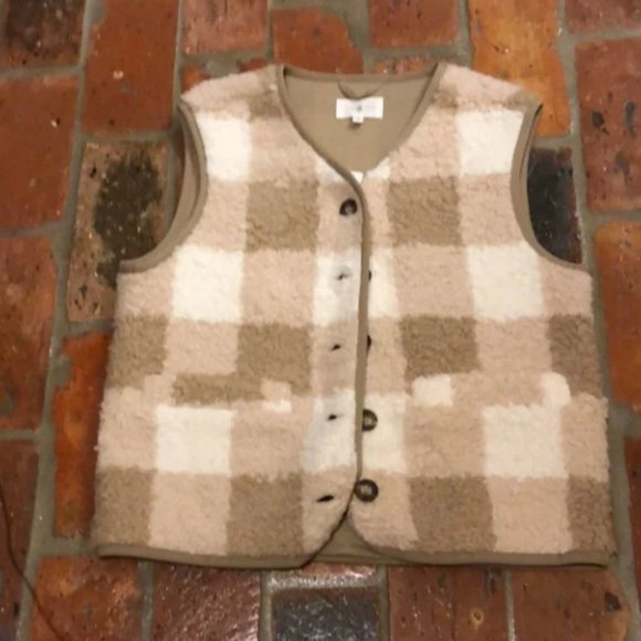 Lou & Grey buffalo plaid cozy up Sherpa vest sz XS - Picture 3 of 10